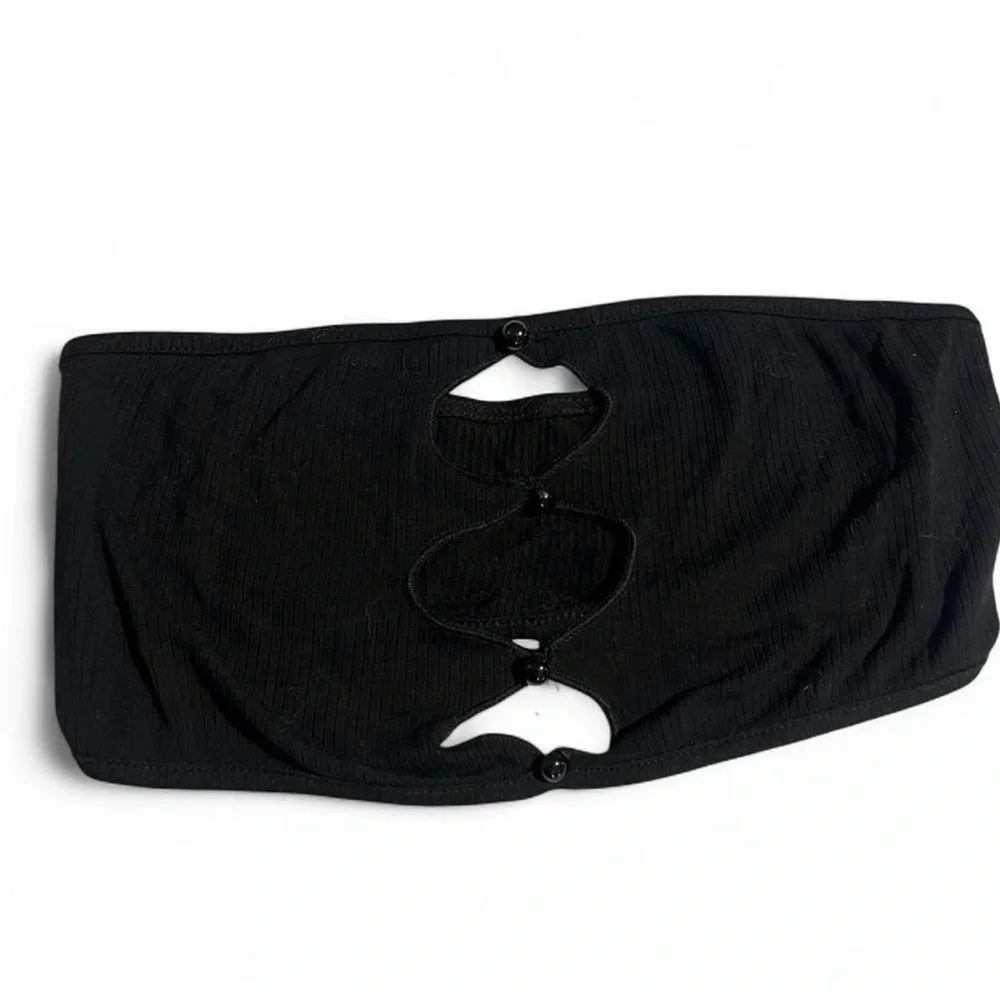 SHEIN Black Strapless Cutout Tube Top